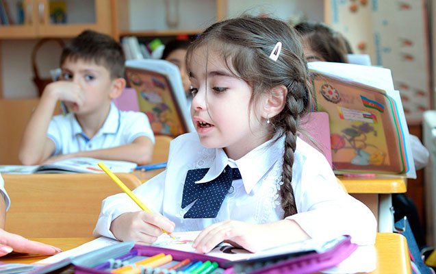 Martın 10-da hansı günün dərsləri keçiriləcək?