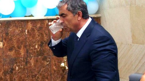 Hacıqabulun icra başçısı qanunları BELƏ POZUR… -BU DA FAKT…