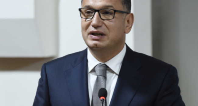 Həmkarlar İttifaqı Konfederasiyasında nə baş verir?