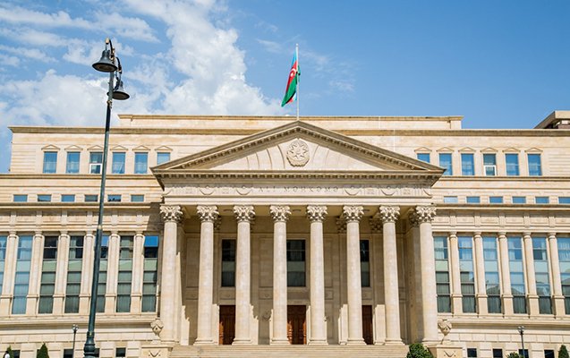 Hansı tikintilər əsassız və ya özbaşına tikili sayıla bilər?