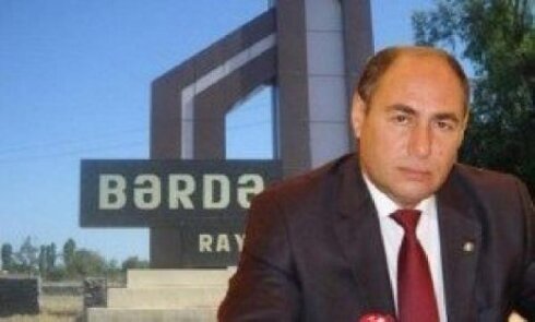 Bərdənin icra başçısı “JEK” işçilərini villasında işlədir , mərkəzi park dağılır - video - foto