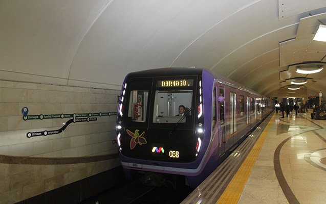 Metro bu günlərdə gecə 2-yə qədər işləyəcək